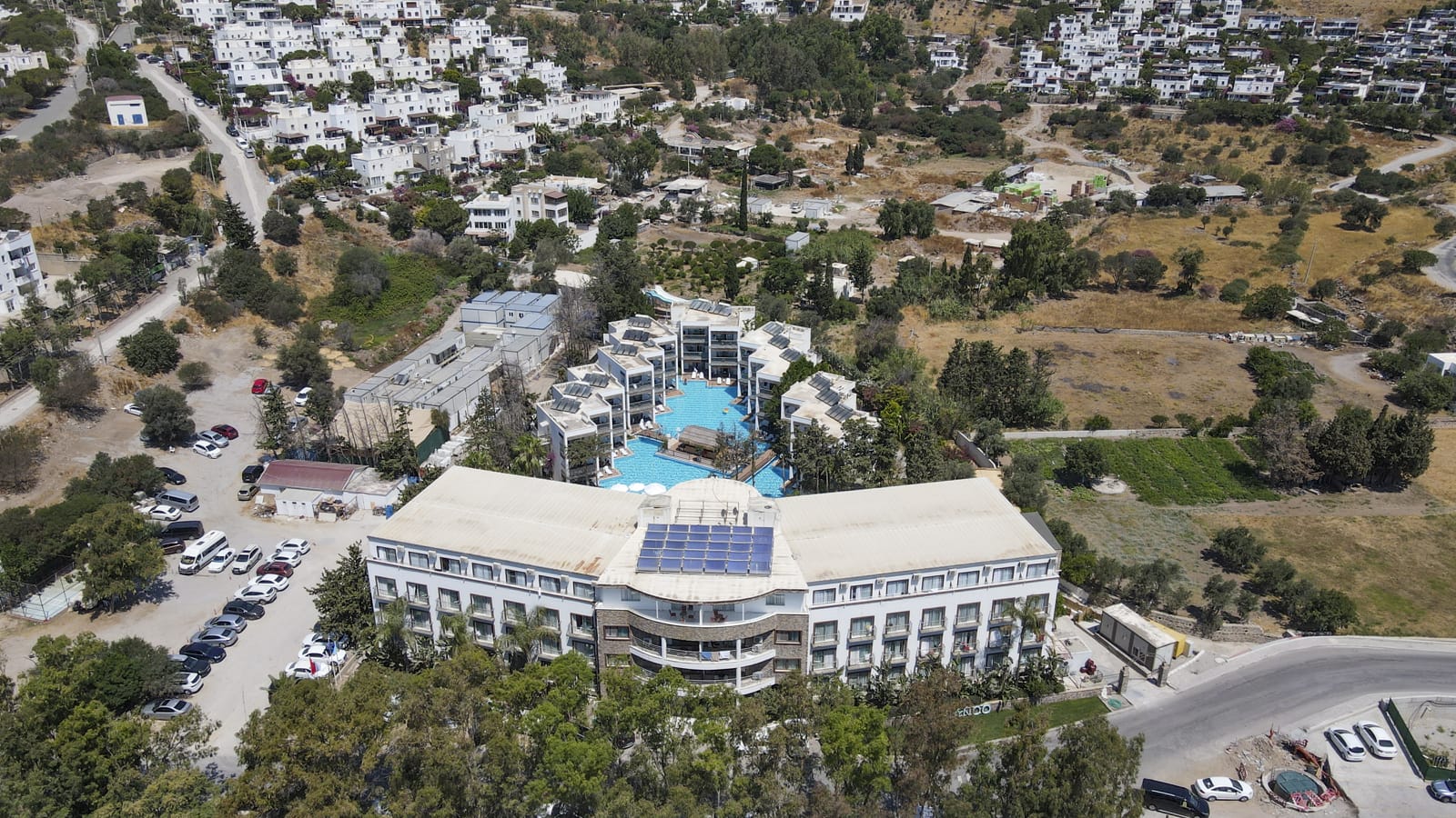 Mio Bianco Resort Bodrum - denize sıfır otel ve havuzlar